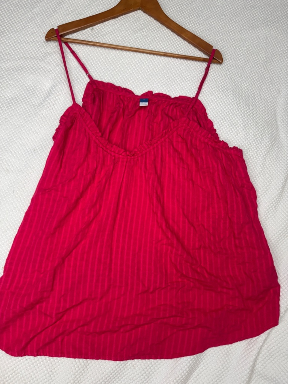 OLD NAVY- Bright Pink Women's Spaghetti Strap Tank Top